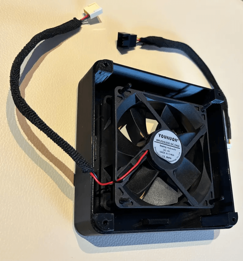 Fan wiring and internals